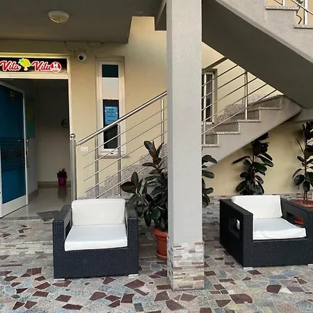 Vila Hotel شقة فندقية Velipojë
