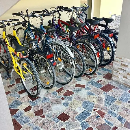 מלון דירות Vila Hotel 3*