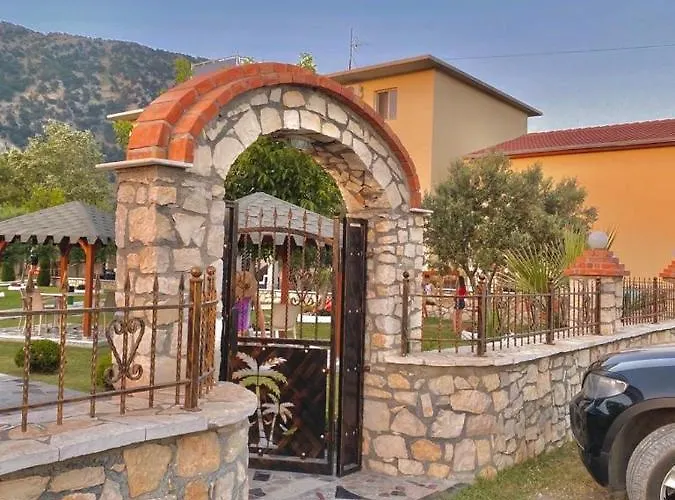 Vila Hotel 3* Velipoja